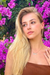 Klaudia Kroczek – kim jest pogodynka Telewizji Polsat i stacji Wydarzenia 24?