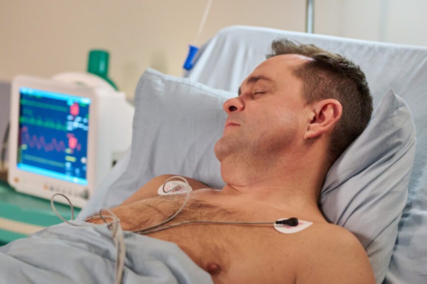 Na Wspólnej – odcinek 3775. Sławek trafia do szpitala