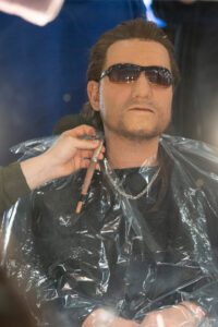 Freddie Mercury, Bono i Bracia Golec w Twoja twarz brzmi znajomo