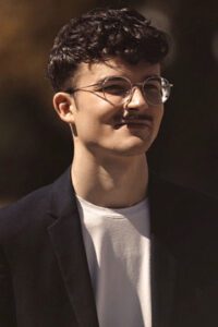 Maksymilian Zdybicki. Kim jest nowy prezenter pogody TVP?